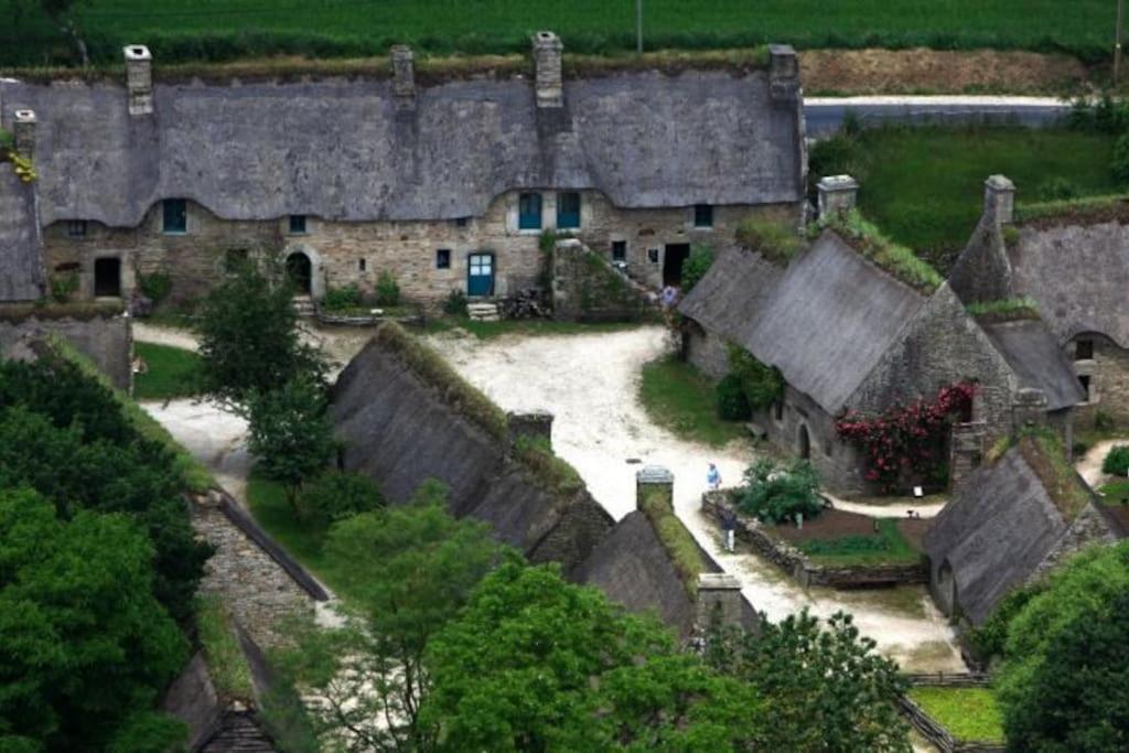 Languidic Domaine Des Lauriers 20 Couchagesヴィラ エクステリア 写真